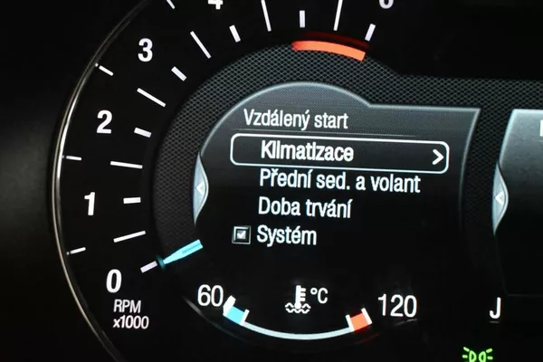 Ford S-MAX 2.0 7 Míst LED Tažné TITANIUM - foto 30