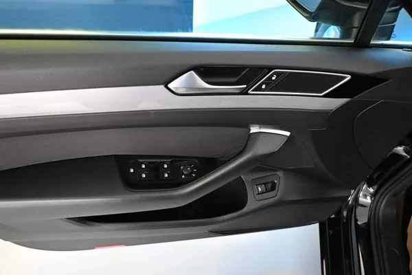 Volkswagen Passat 2.0 LED DSG ACC VIRTUAL Kamera - foto 15