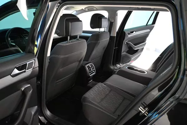 Volkswagen Passat 2.0 LED DSG ACC VIRTUAL Kamera - foto 9