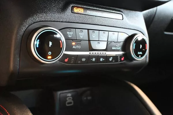 Ford Kuga 2.5 ST-LINE X LED VIRTUAL BO D - foto 21