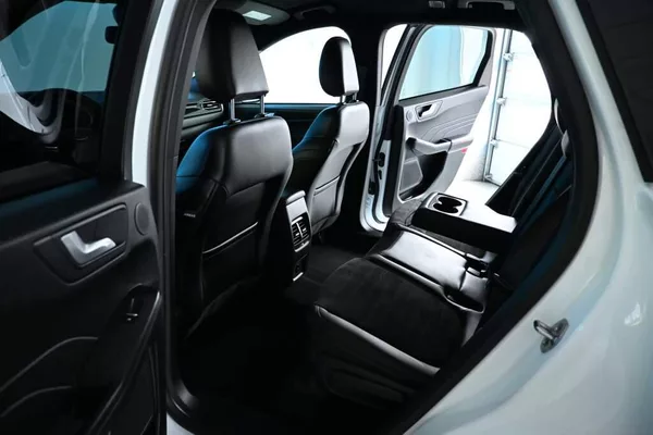 Ford Kuga 2.5 ST-LINE X LED VIRTUAL BO D - foto 9