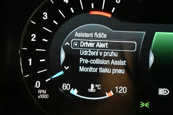 Ford Mondeo 2.0 LED SONY Kamera Tažné 8AT - foto 24