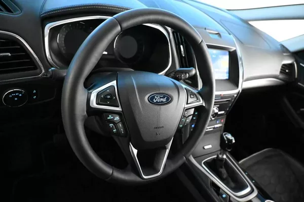 Ford S-MAX 2.0 VIGNALE LED ACC Tažné Masá - foto 13