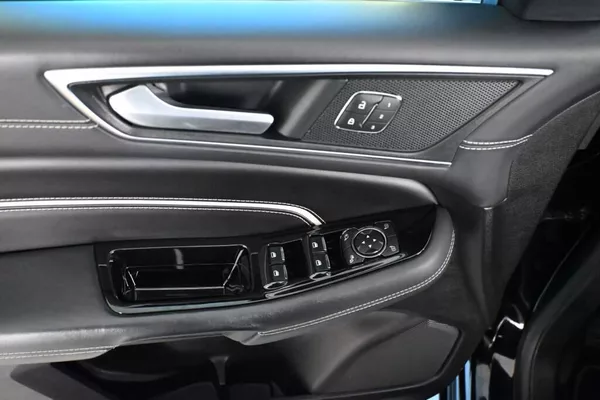 Ford S-MAX 2.0 VIGNALE LED ACC Tažné Masá - foto 15