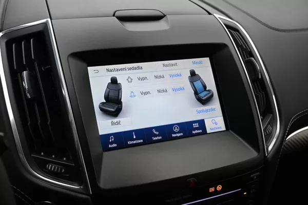 Ford S-MAX 2.0 VIGNALE LED ACC Tažné Masá - foto 17