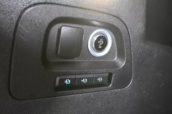 Ford S-MAX 2.0 VIGNALE LED ACC Tažné Masá - foto 26
