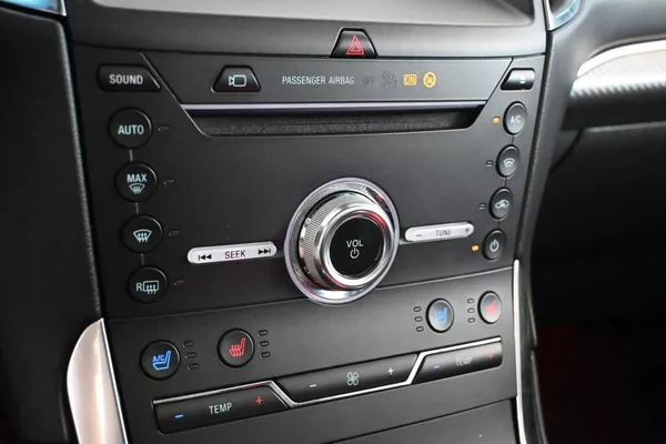 Ford Edge 2.0 ST-LINE 4x4 175KW LED ACC - foto 21