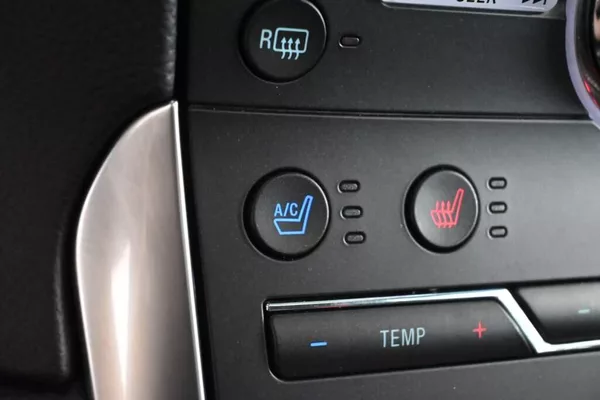 Ford Edge 2.0 ST-LINE 4x4 175KW LED ACC - foto 22