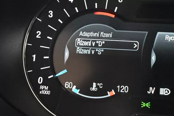Ford Edge 2.0 ST-LINE 4x4 175KW LED ACC - foto 26