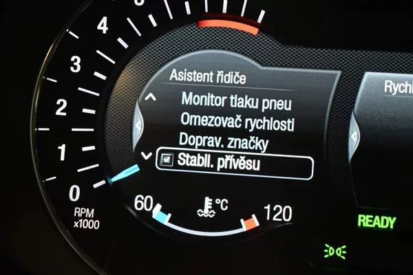 Ford S-MAX 2.5 140 KW FHEV Tažné Kamera D - foto 23