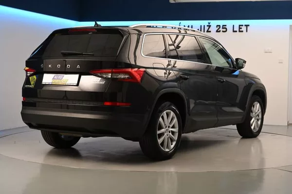 Škoda Kodiaq 2.0 STYLE DSG LED ACC Tažné TD - foto 5