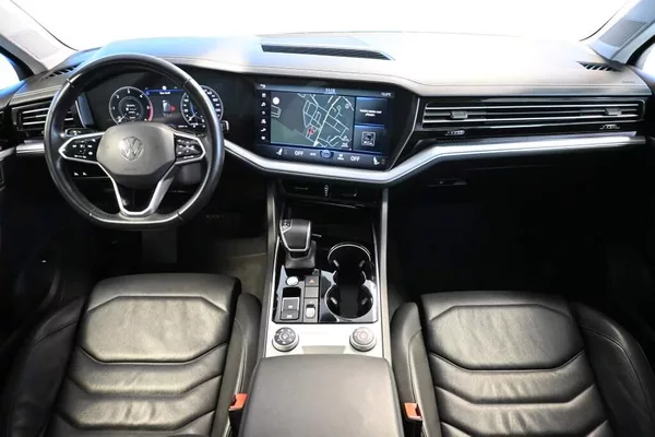 Volkswagen Touareg 3.0 4Motion LED ACC Vzduch Taž - foto 12