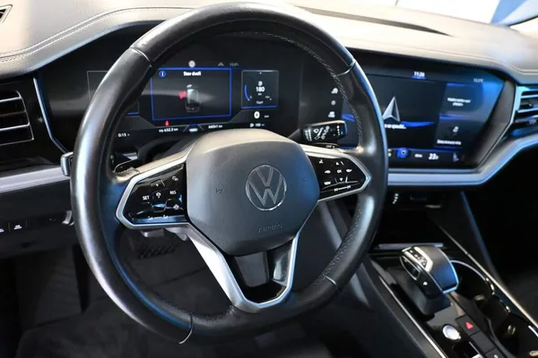 Volkswagen Touareg 3.0 4Motion LED ACC Vzduch Taž - foto 13