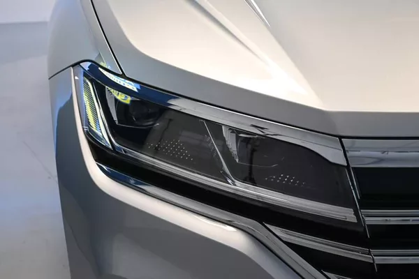 Volkswagen Touareg 3.0 4Motion LED ACC Vzduch Taž - foto 25