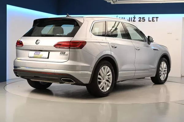 Volkswagen Touareg 3.0 4Motion LED ACC Vzduch Taž - foto 5