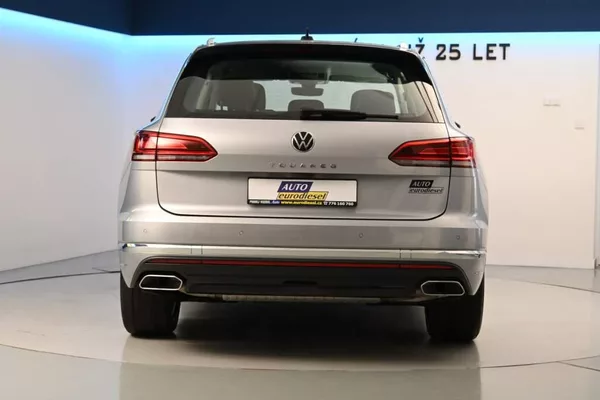 Volkswagen Touareg 3.0 4Motion LED ACC Vzduch Taž - foto 6