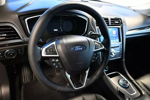 Ford Mondeo 2.0 140 KW LED SONY ACC 8AT EC - foto 13