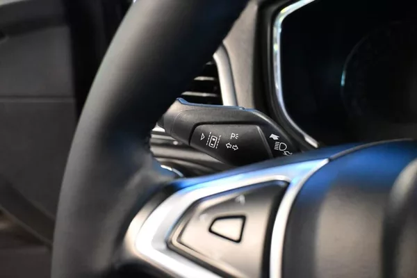 Ford Mondeo 2.0 140 KW LED SONY ACC 8AT EC - foto 14