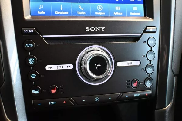 Ford Mondeo 2.0 140 KW LED SONY ACC 8AT EC - foto 20