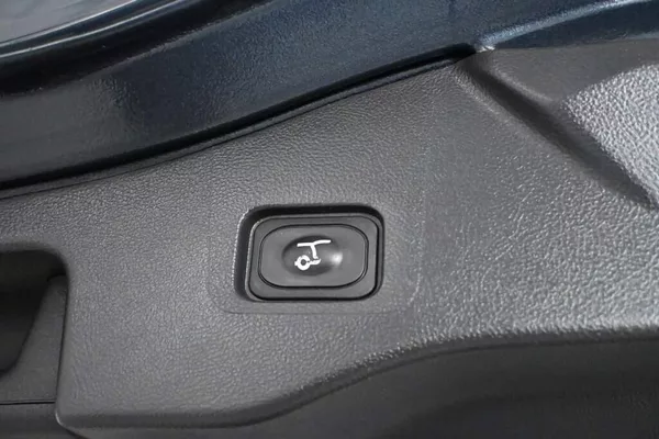 Ford Mondeo 2.0 140 KW LED SONY ACC 8AT EC - foto 22