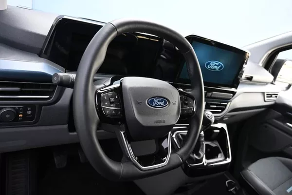 Ford Tourneo Custom 2.0 320 L2H1 8 Míst ACTIVE Taž - foto 11