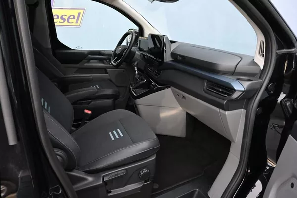 Ford Tourneo Custom 2.0 320 L2H1 8 Míst ACTIVE Taž - foto 8