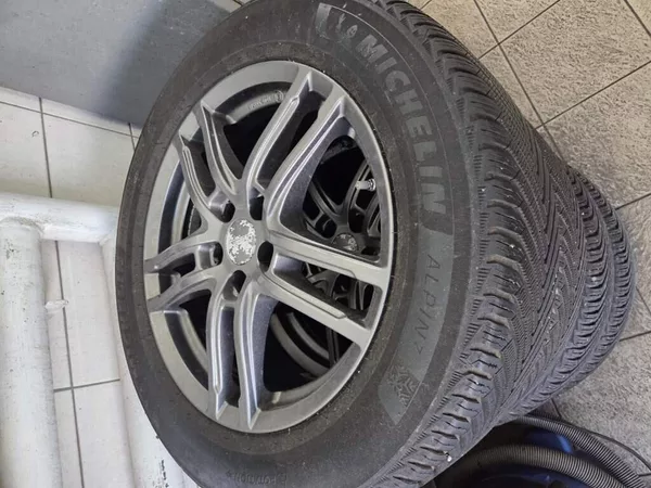 Ford Kuga 2.0 ST-LINE 4x4 Bi-Xenon Kamer - foto 32