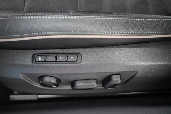 Škoda Superb 2.0 DSG 4x4 SCOUT Matrix LED T - foto 31