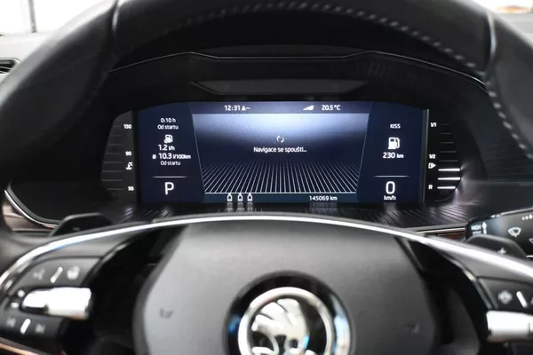 Škoda Superb 2.0 DSG 4x4 SCOUT Matrix LED T - foto 33