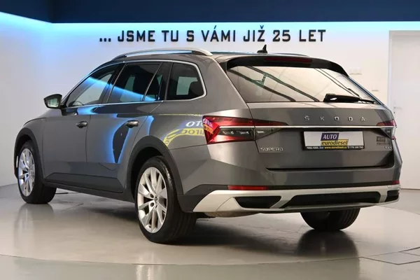 Škoda Superb 2.0 DSG 4x4 SCOUT Matrix LED T - foto 7