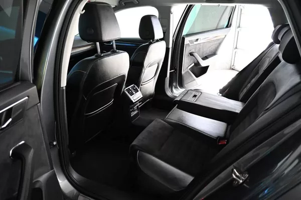 Škoda Superb 2.0 DSG 4x4 SCOUT Matrix LED T - foto 9