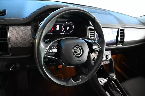 Škoda Kodiaq 2.0 STYLE LED Matrix DSG ACC T - foto 13