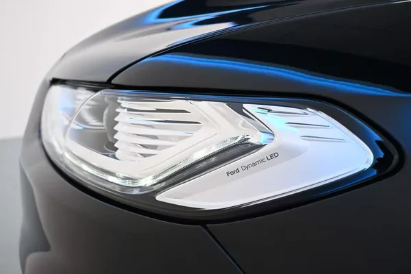 Ford Mondeo 2.0 ST-LINE LED ACC SONY ECOBL - foto 35