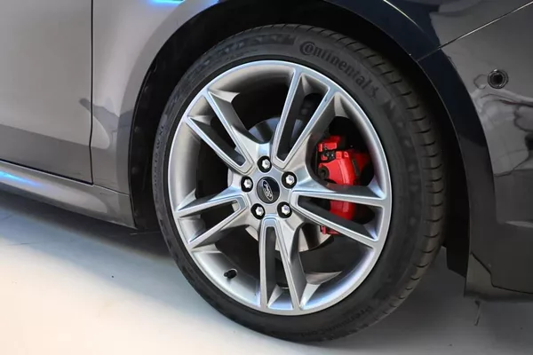 Ford Mondeo 2.0 ST-LINE LED ACC SONY ECOBL - foto 38