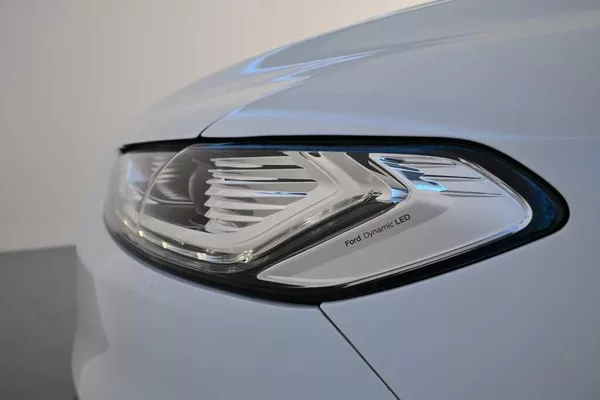Ford Mondeo 2.0 LED Kamera ECOBLUE BUSINES - foto 26