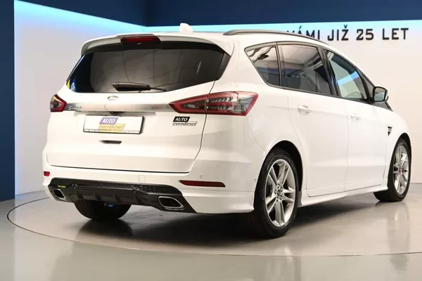 Ford S-MAX 2.0 ST-LINE 7 Míst LED ACC Web - foto 5
