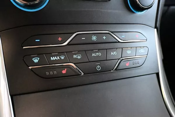Ford S-MAX 2.0 TITANIUM LED Kamera ECOBLU - foto 18