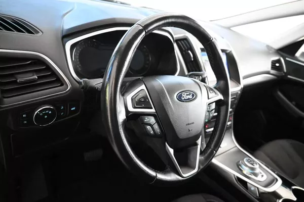 Ford S-MAX 2.0 LED SONY ACC 8AT ECOBLUE T - foto 13