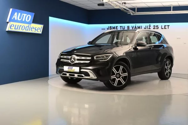 Mercedes-Benz GLC 2.0 300 E 4MATIC 9G-TRONIC LED - foto 2