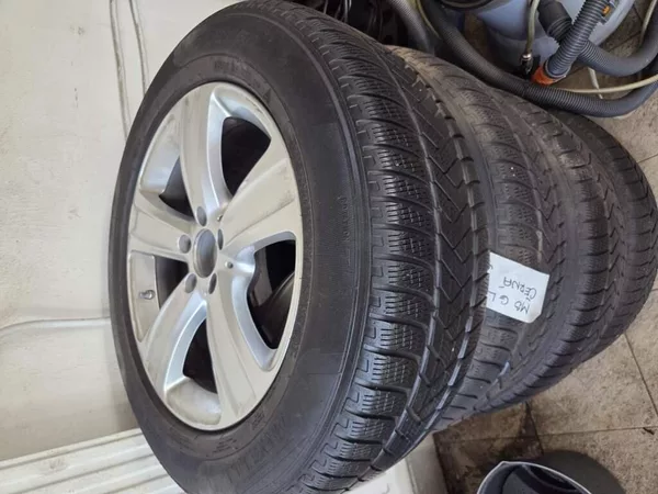 Mercedes-Benz GLC 2.0 300 E 4MATIC 9G-TRONIC LED - foto 46
