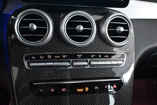 Mercedes-Benz GLC 2.0 4Matic 9G-TRONIC AMG Line - foto 25