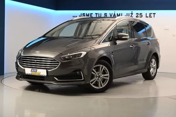 Ford S-MAX 2.0 LED ACC SONY Tažné Webasto