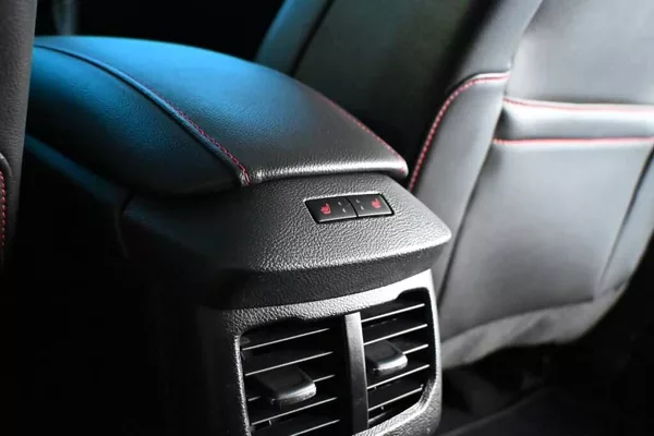 Ford Mondeo 2.0 ST-LINE LED SONY ACC Tažné - foto 25