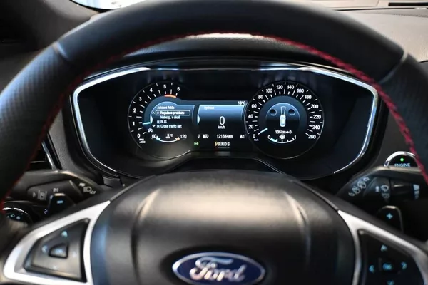 Ford Mondeo 2.0 ST-LINE LED SONY ACC Tažné - foto 33