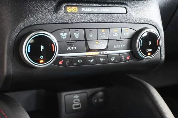 Ford Kuga 2.5 ST-LINE X LED ACC VIRTUAL - foto 26