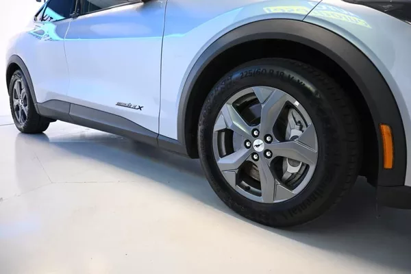 Ford Mustang Mach-E X ACC LED BO Tažné Extended Ra - foto 38