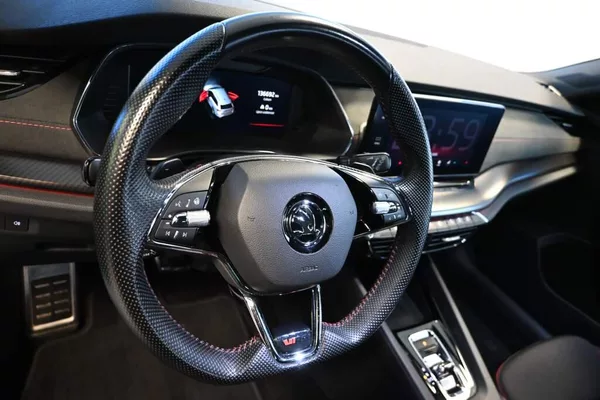 Škoda Octavia 2.0 RS DSG 147KW Matrix LED Vi - foto 13