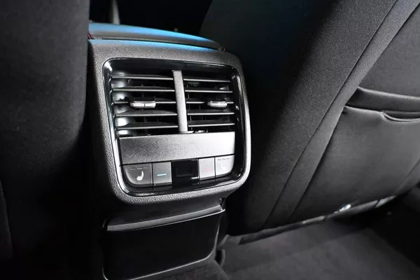 Škoda Octavia 2.0 RS DSG 147KW Matrix LED Vi - foto 28