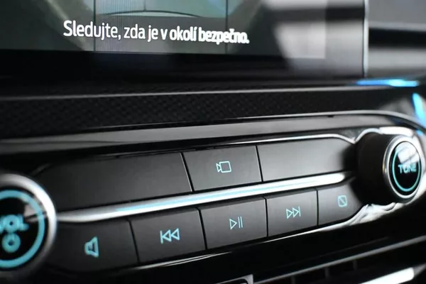 Ford Kuga 2.0 ST-LINE X LED ACC BO Tažné - foto 35