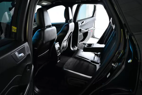 Ford Kuga 2.0 ST-LINE X LED ACC BO Tažné - foto 9